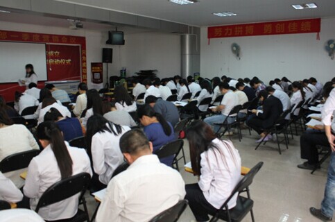 �͵�ʿͿ���e�а�ȫ֪�R(sh��)��(j��ng)ِ