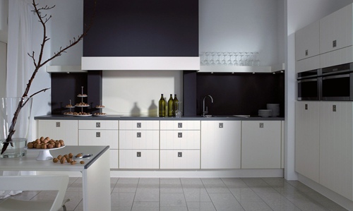 �������C����������I(y��)�l(f��)չ���L�h