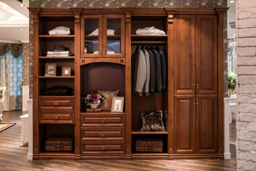 ��Ʒ�ƹ�ͬ�w������¹���I(y��)�c���M(f��i)��ȫ��ͨ��ʽ