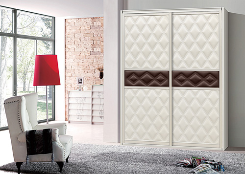 微利時(shí)代 衣柜企業(yè)發(fā)展還需謹(jǐn)遵經(jīng)濟(jì)規(guī)律