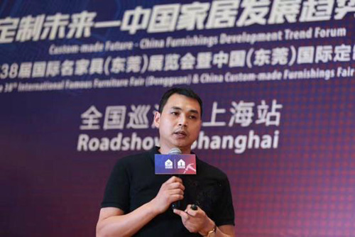 �Ʊ󣺬���Զ���ľ��ϵ�y(t��ng)��ȫ�ݶ��ƽ�Q����