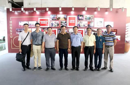 ��ɽ�аl(f��)�ľ־��Lһ���{�з�ɽ���Ї��չȡ���ɫС�(zh��n)