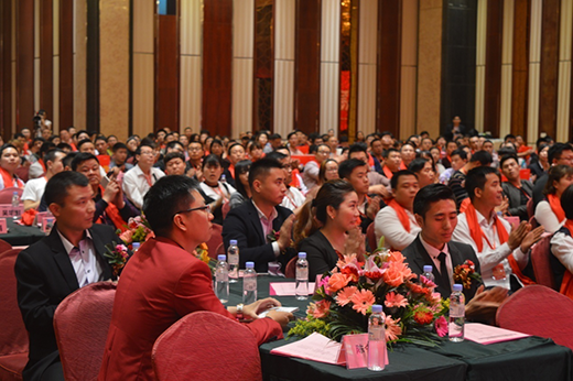 �����°l(f��)չ ���L���˵�������(chu��ng)�����E