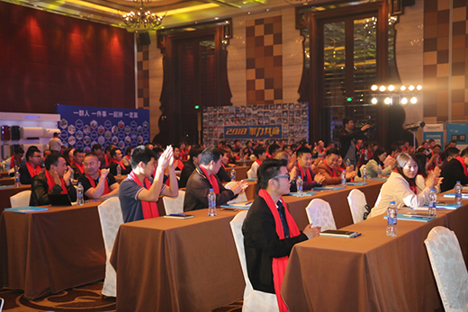 ȫ�̡����^���A�T�N�l(w��i)��(j��ng)�N�̴��(hu��)���ʃ�(n��i)��