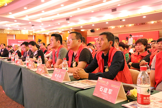 �������缉�e������Ʒ�� �Ŀ�ʿ�վoȭ�^Ŭ����