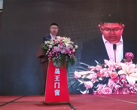 ��Ʒ�l(f��)�� Ʒ������(j��) �����T(m��n)��2018��Խʽ�l(f��)չ