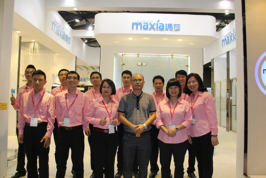 ��ɯ��ԡ�����������Ϻ�չ �ڴ��c��������