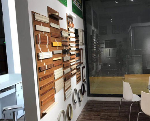 ������(hu��)����ͬ�L(f��ng)�������R��ķ��uֱ�Ͼ��f��