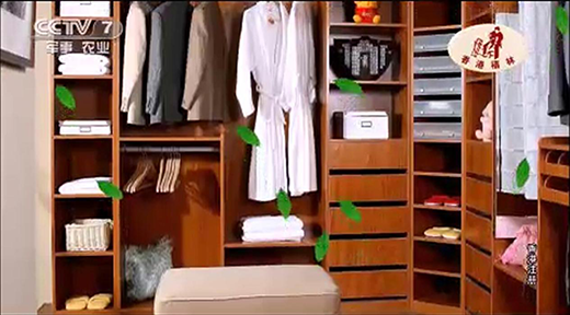 ��ҕ�ϵ���۸���������еġ���(zh��n)���C(j��)��