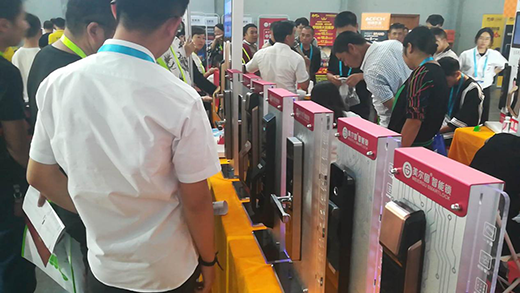 �����Ͻ�����(hu��)����������������i����(qi��ng)�ݳ���