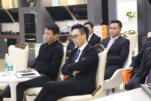 �������������^���_���� �۰ُN늸��e��(chu��ng)�°l(f��)չ����