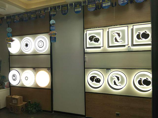 �F(xi��n)���Ҿ������I(l��ng)���ߣ��L(f��ng)���fǧ��Ⱥ������Ʒ���ː�