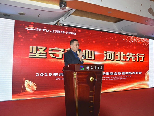 ���A�����K�˱��ƺӱ�վ���M(m��n)��������������(sh��)��ǰ��