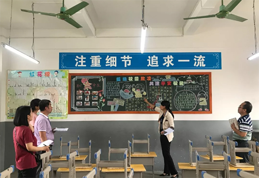 �ڰ��ϵġ���һ���������ۇ�������