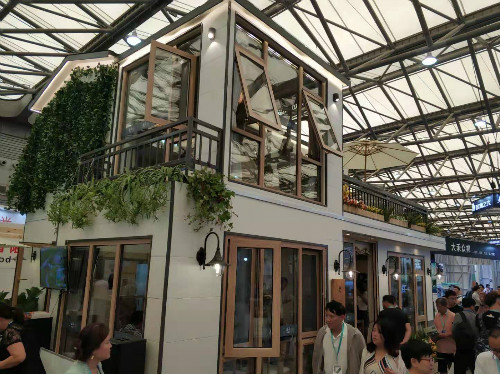 �ιȄ��淲�����ٰl(f��)չ���������M(j��n)�Gɫ�h(hu��n)������