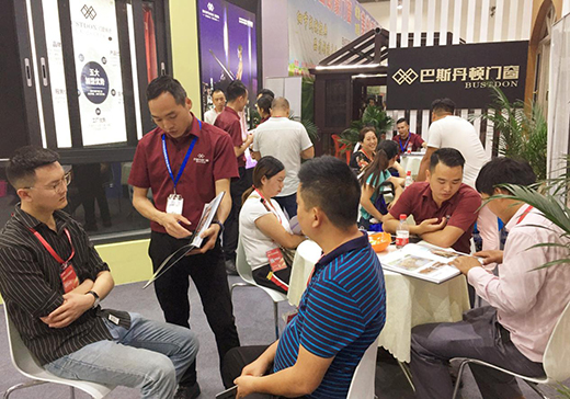 �Fꖽ����������չ� ��˹���D�T���d�u���w