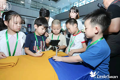 ̽��ϴ�C(j��)�ڿƼ� ����֮�����M(j��n)С���Z