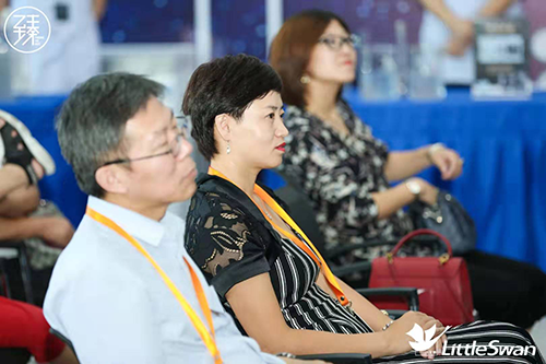 ̽��ϴ�C(j��)�ڿƼ� ����֮�����M(j��n)С���Z