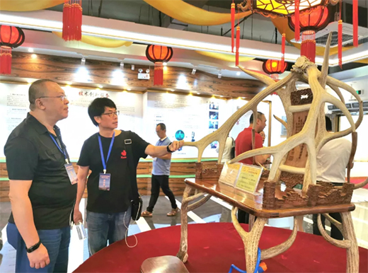 �������A�żҾ��Ļ� ���������tľ��Ʒ��