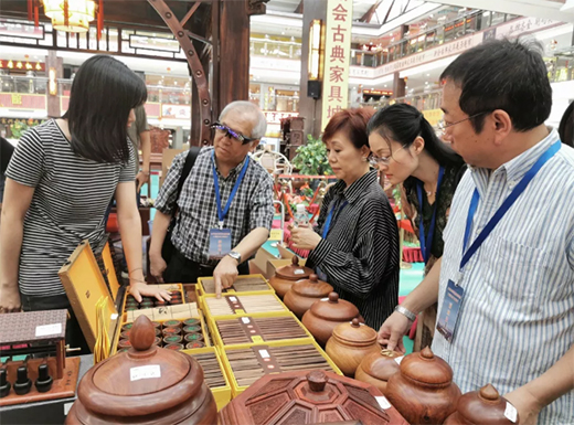 �������A�żҾ��Ļ� ���������tľ��Ʒ��