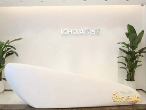 �߽��žӘ��׿�֣�׷�������������I(l��ng)���ǻ�֮��