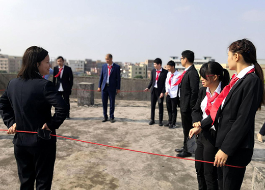 ������ȫ�ݶ��� �䌍�˜ʻ����O(sh��) ��K�˘I(y��)���x��