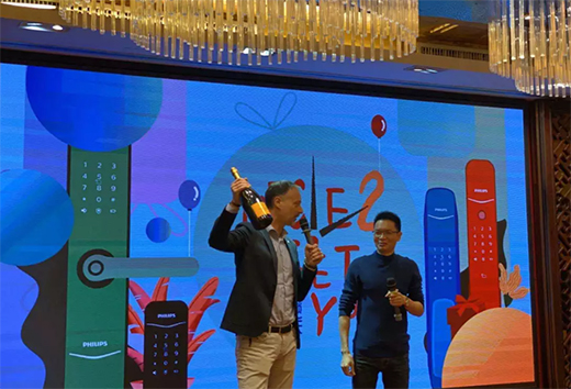 �w���������i2����c���wͬ������ل�(chu��ng)�x��!