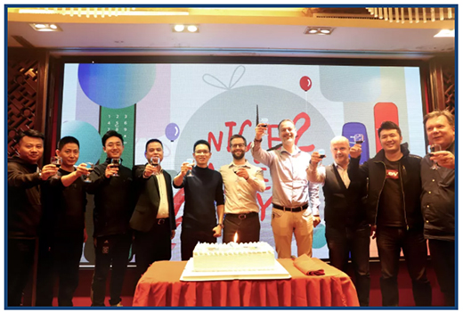 �w���������i2����c���wͬ������ل�(chu��ng)�x��!