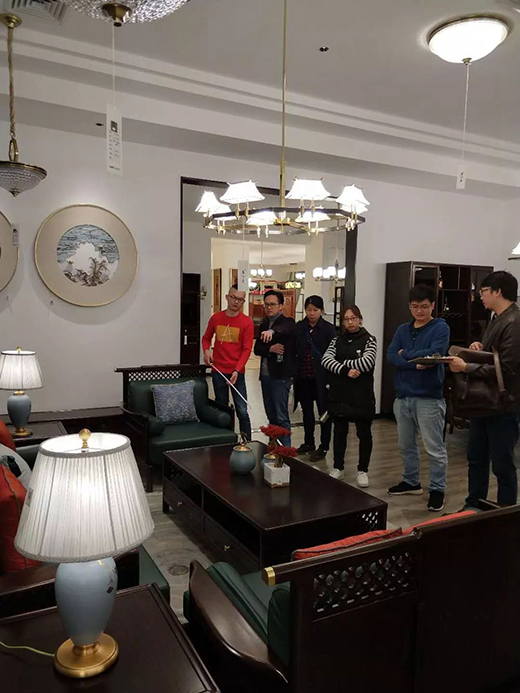 �������� ʥ�ΰ������ӭ����ُ�F