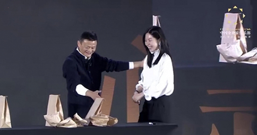 �R�ƣ��������Ї�ʷ�Ͻ��I�h(hu��n)����õĕr��