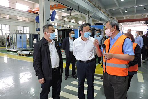 ���T�����L(zh��ng)����һ���W�R�������{(di��o) ָ��(d��o)��(f��)����(f��)�a(ch��n)����