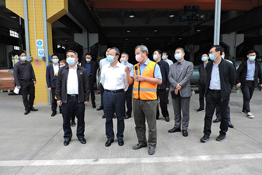 ���T�����L(zh��ng)����һ���W�R�������{(di��o) ָ��(d��o)��(f��)����(f��)�a(ch��n)����