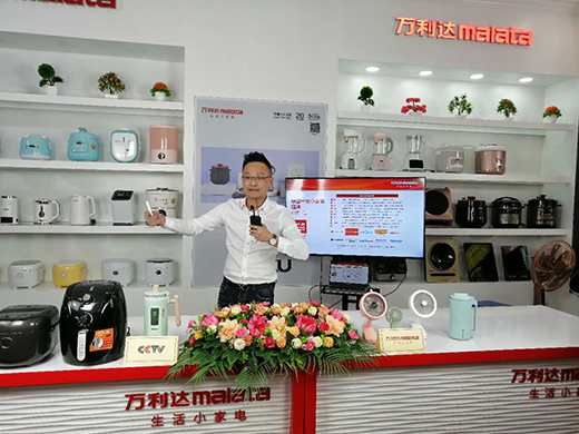 �f���_����С���ֱ��������Ʒ�@ٝ��Ʒ���ƏV����