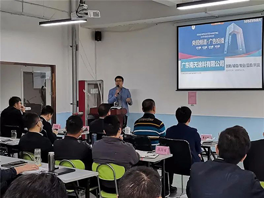 �ٰ����������M(j��n)�I�� �V�|��(ji��n)���c���솢��(d��ng)Ʒ�ƽ���Ϳ�ό��(xi��ng)�(xi��ng)Ŀ�xʽ