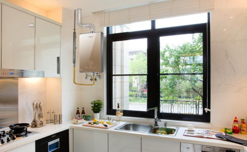 ����һ�����M�ᳱ��׌�ʿ��_�ۡ��ٲ�ϴ����ˮ��CR7