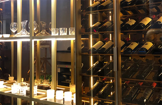 ǡ����̎�ľ��¾ƹ���������ȫ�X�ҾӞ����ʬF(xi��n)