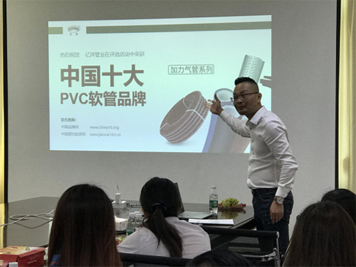 �f(xi��)ͬ�^�M �ƵZǰ�� �|��I(y��)��(w��)��Ӣ�������A�M��Ļ