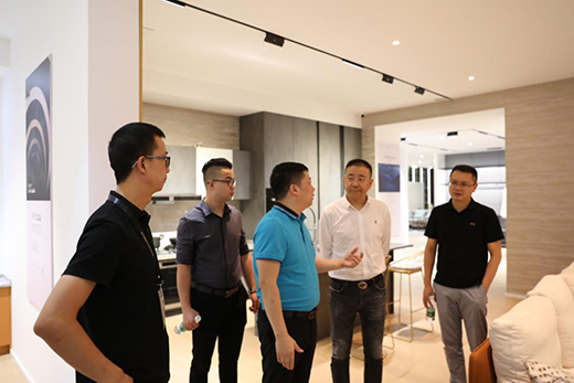 ���l(w��i)�ذ��(zh��n)�Ժ�������AI���������x���T�������K��������!