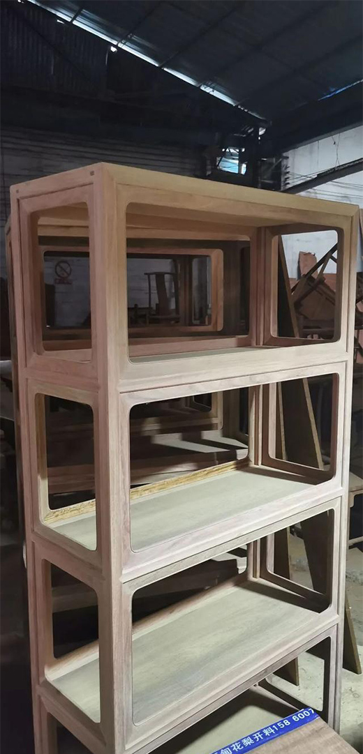 緬甸花梨書架，呈現(xiàn)一件紅木家具完美的詮釋