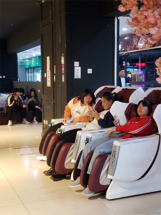 �ġ�ʮһ�����h��(j��ng)��(j��) ���Ʒ�|(zh��)���M(f��i)��һվ