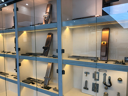 ��������i��Ʒ�|(zh��)֮�x �vӍQQfamily�����T�i���ҹ���(y��ng)��