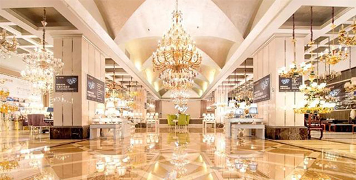 �A���B־�����ɂ��߶˟����ݶ��ϵ����E