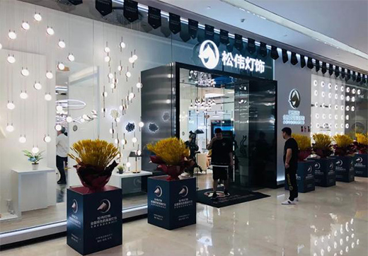 �A���B־�����ɂ��߶˟����ݶ��ϵ����E