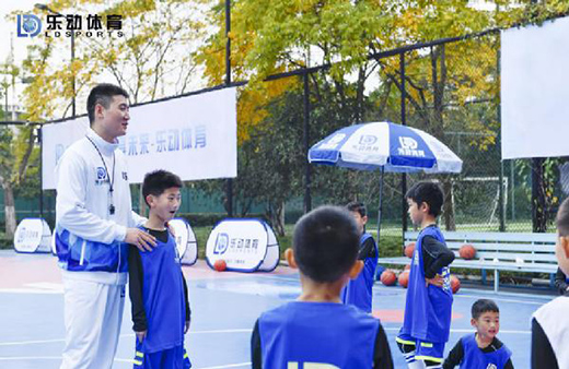 �w����Ӗ(x��n)Ӱ푺��ӳ��L(zh��ng)����(l��)��(d��ng)�w�����쌣�I(y��)���w����Ӗ(x��n)�C(j��)��(g��u)