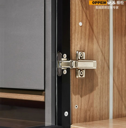 �W�ə��񣺰��պ����M�����������îa(ch��n)Ʒ��Ʒ��