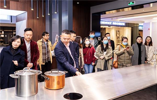 �Ƅ��ИI(y��)�h(hu��n)���l(f��)չ������Ȼ�Ҿ��c�|̩�����ɑ�(zh��n)�Ժ������s