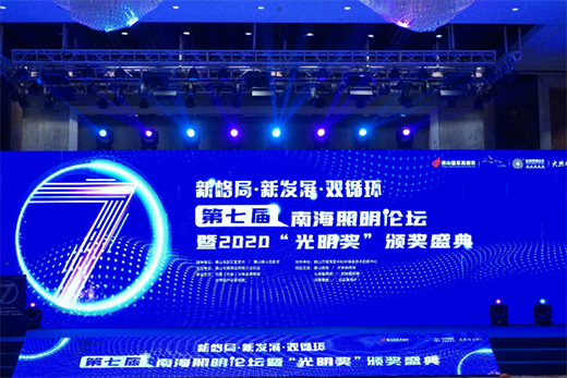 �sҫ���ᣬС���������ٔ�������(ji��ng)�Ĵ�(ji��ng)�(xi��ng)!