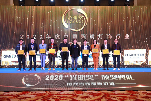 �sҫ���ᣬС���������ٔ�������(ji��ng)�Ĵ�(ji��ng)�(xi��ng)!