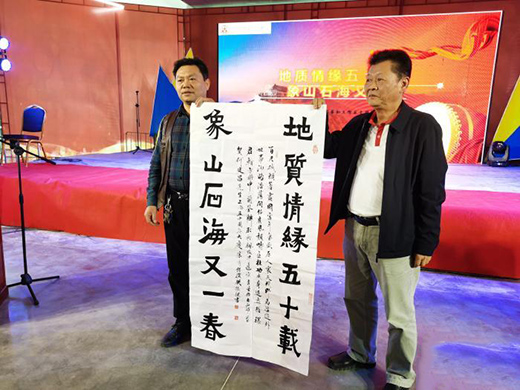 �ν�������Ҫ��ס�ĽǘǵľGˮ��ɽ����Ҫ��ס��ʯ�a(ch��n)�I(y��)