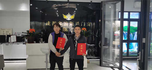 ��������x�ܸ߶˶����T�� �c�ΰ�˹���T���_�ɑ�(zh��n)�Ժ���